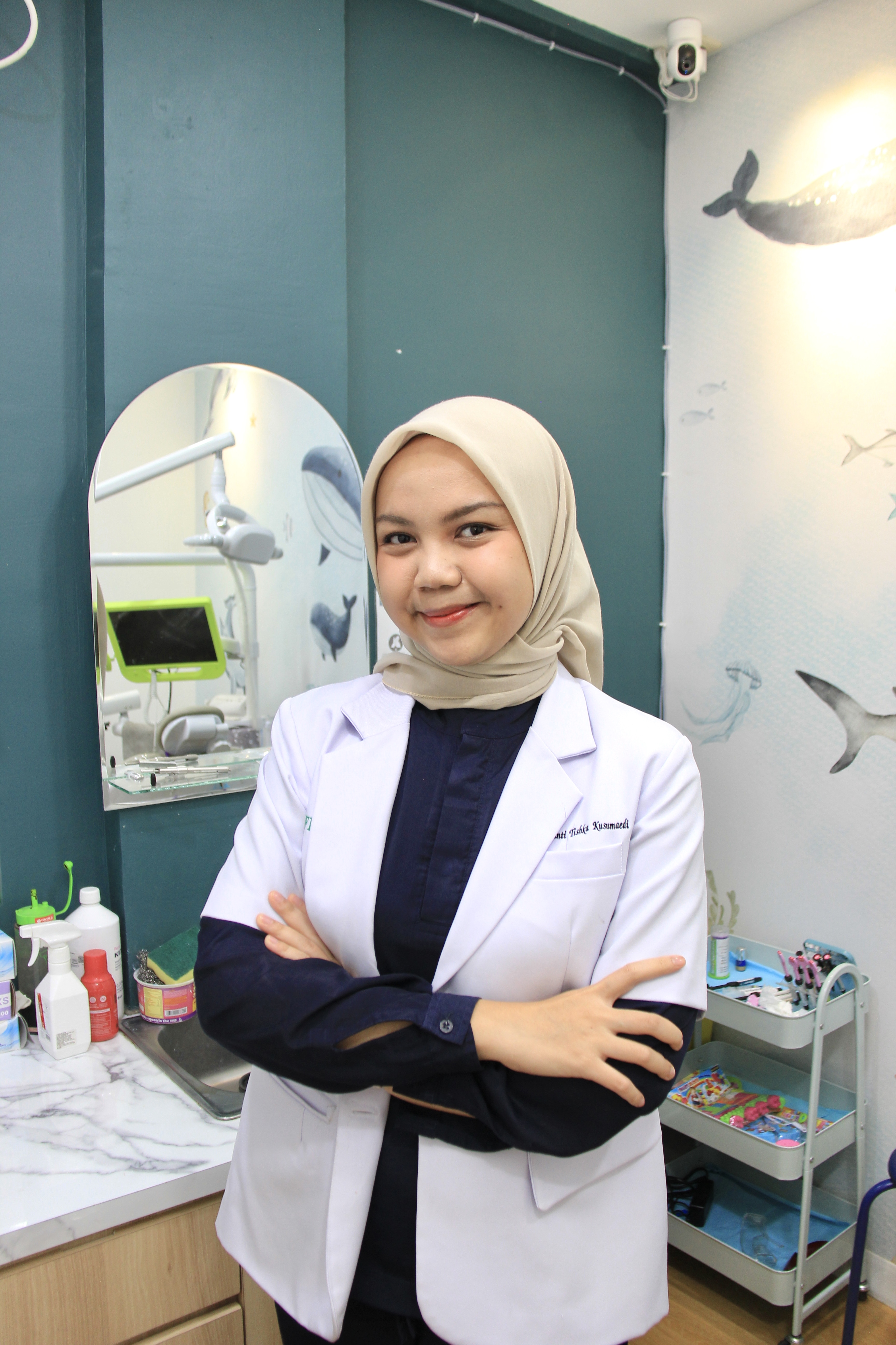 drg. Raden Ayu Anisa Nurhaliza